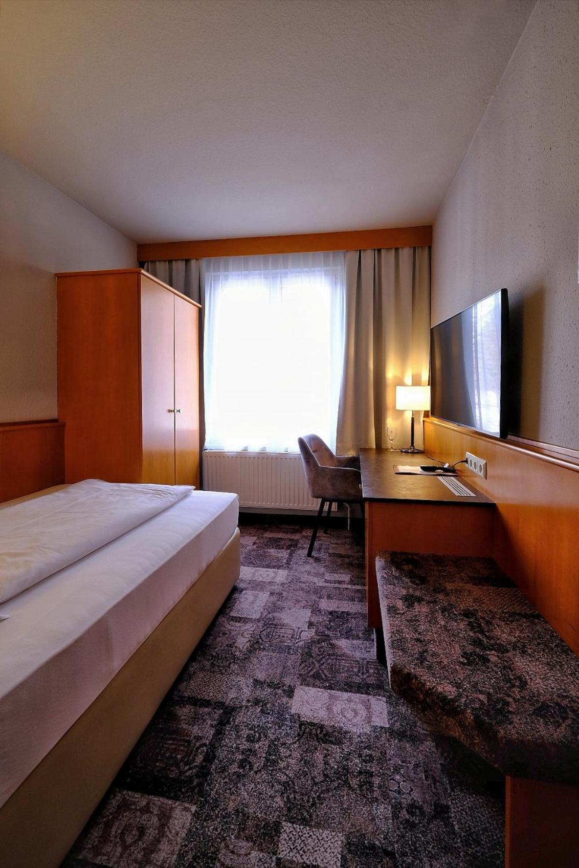Hotel Beethoven Hinterbruehl ภายนอก รูปภาพ