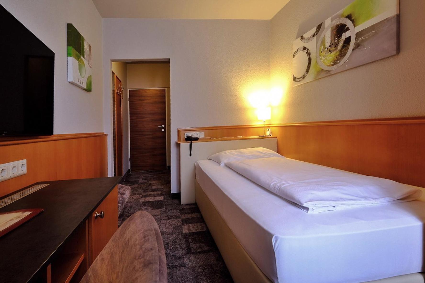 Hotel Beethoven Hinterbruehl ภายนอก รูปภาพ
