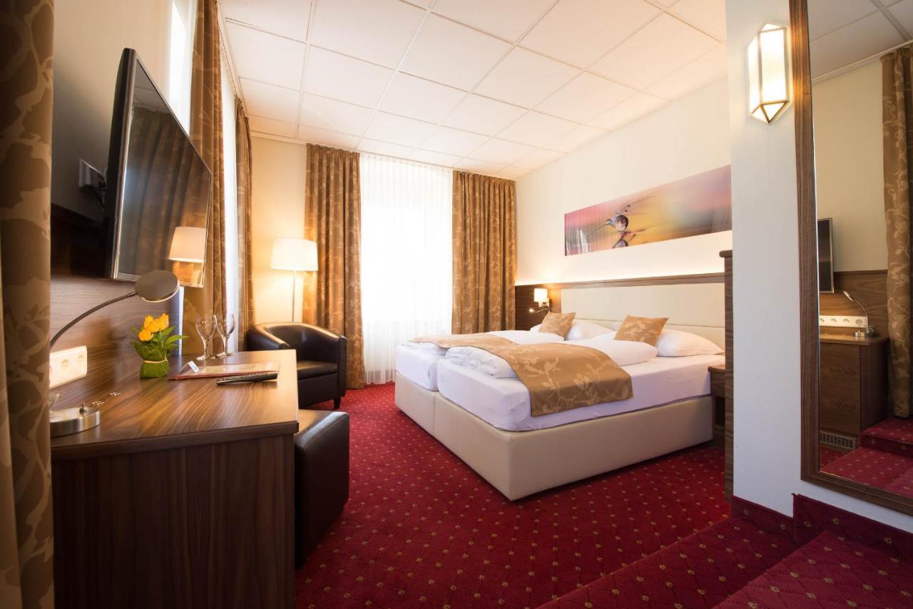 Hotel Beethoven Hinterbruehl ภายนอก รูปภาพ