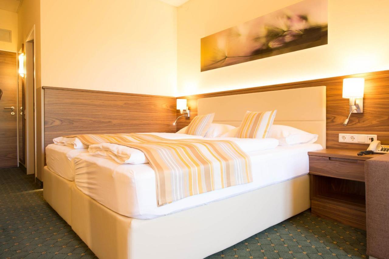 Hotel Beethoven Hinterbruehl ภายนอก รูปภาพ